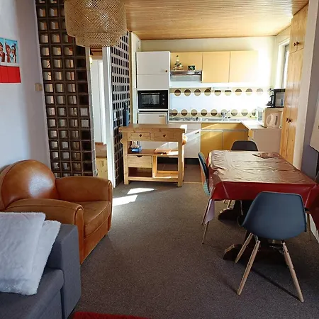 Apartment - 2 Pieces, 4 Pers, Centre Station, Garage, A 100m Des Commerces Et De L'esf - Fr-1-802-13 *